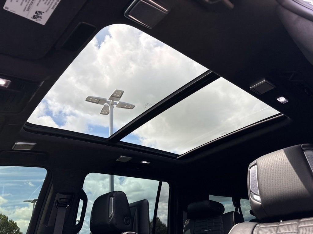 2024 Cadillac Escalade ESV Sport Platinum