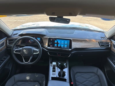 2024 Volkswagen Atlas 2.0T SE w/Technology