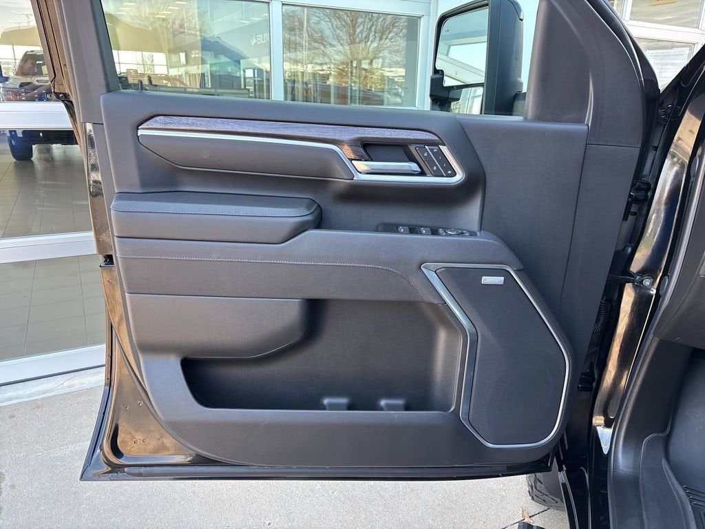 2025 Chevrolet Silverado 2500 HD LTZ