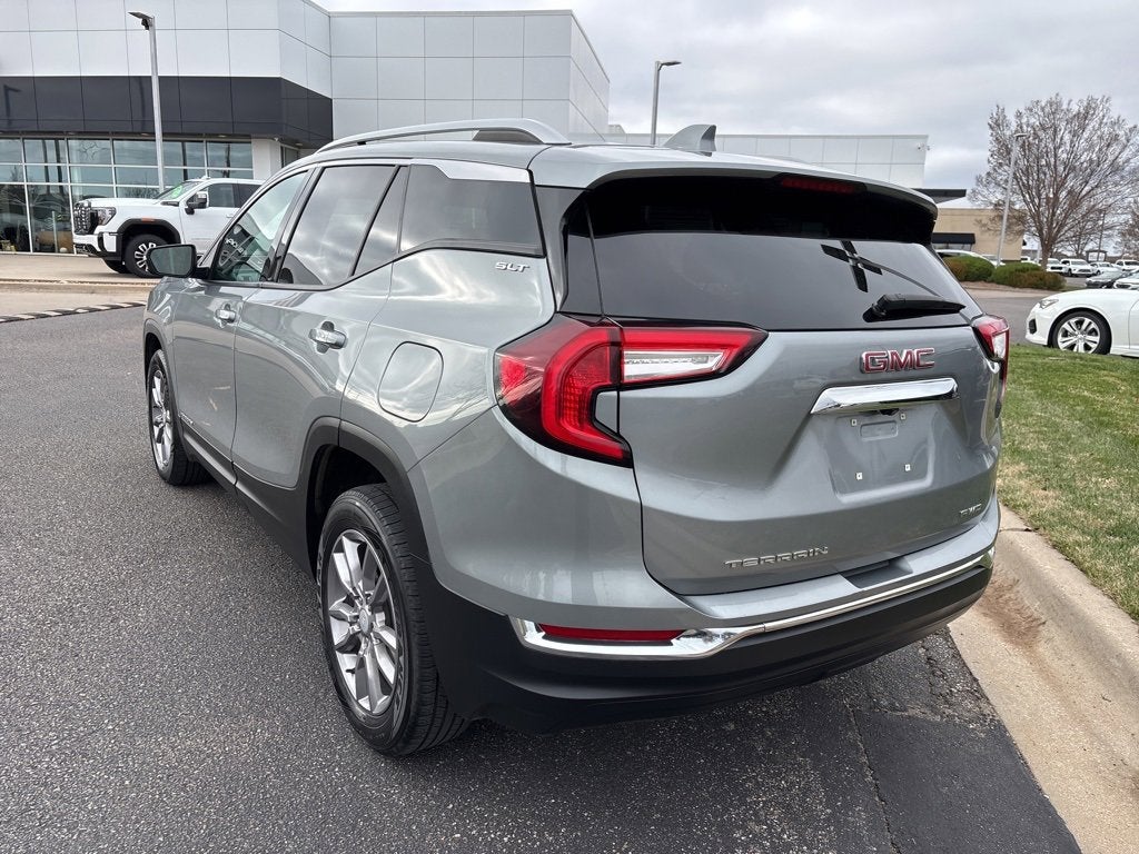 2024 GMC Terrain SLT