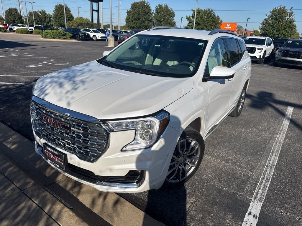 2023 GMC Terrain Denali