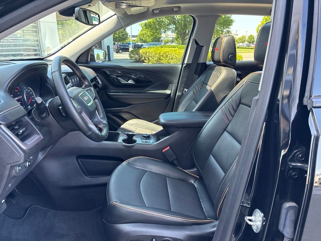 2023 GMC Terrain AT4