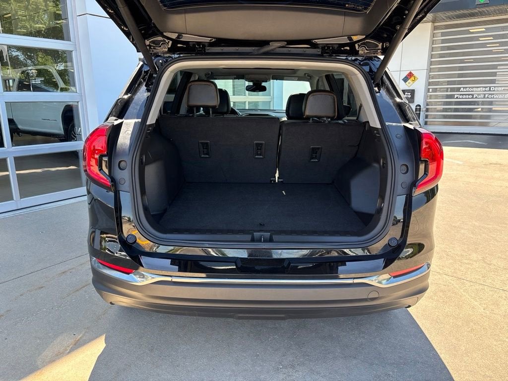 2023 GMC Terrain AT4