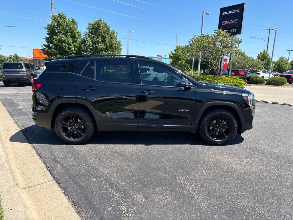 2023 GMC Terrain AT4
