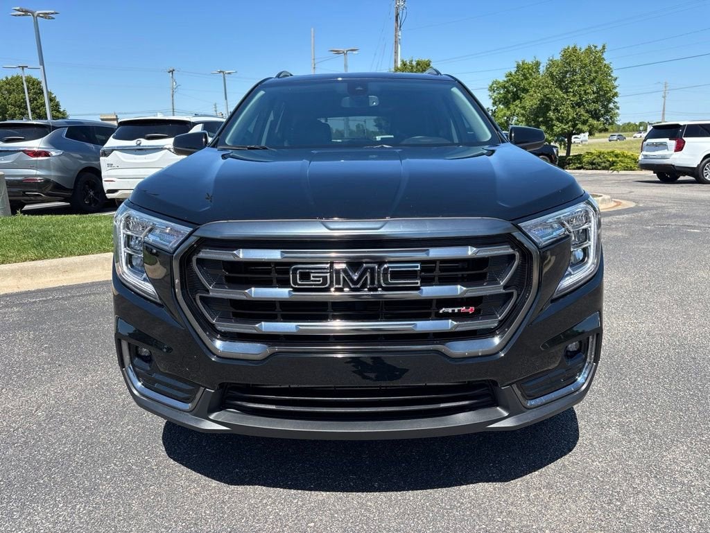 2023 GMC Terrain AT4