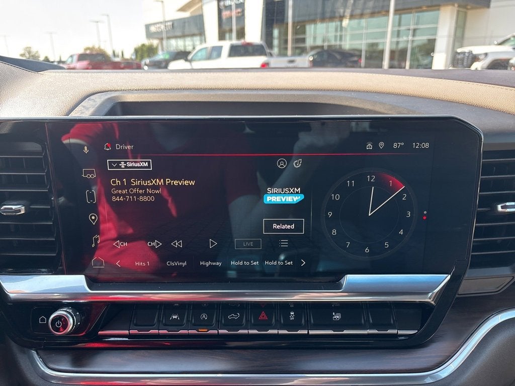 2025 GMC Sierra 1500 SLT