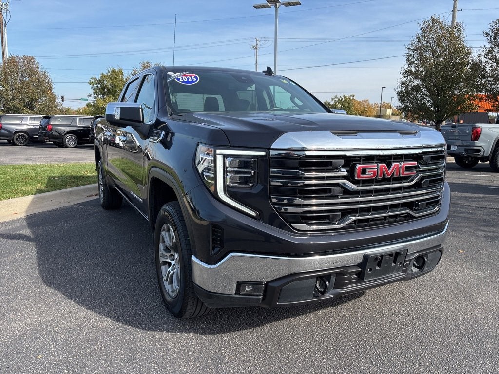 2025 GMC Sierra 1500 SLT
