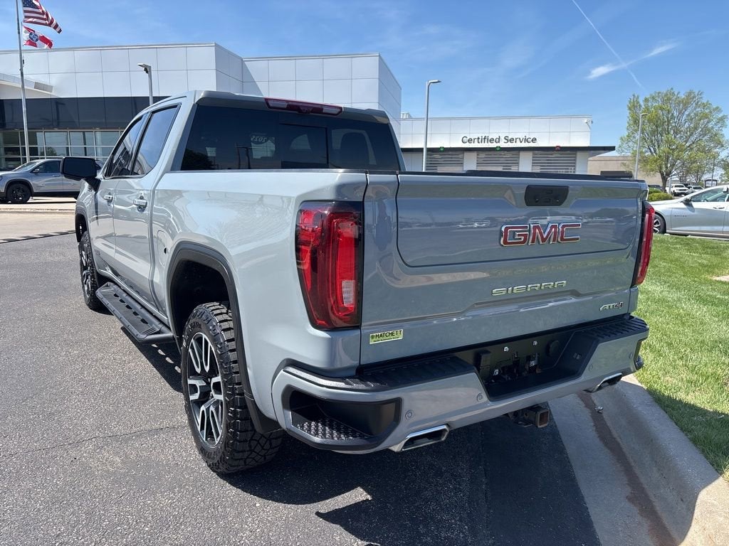 2025 GMC Sierra 1500 AT4