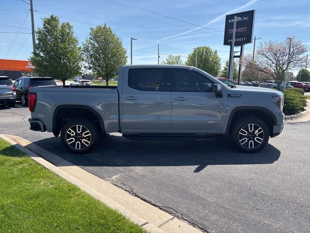 2025 GMC Sierra 1500 AT4