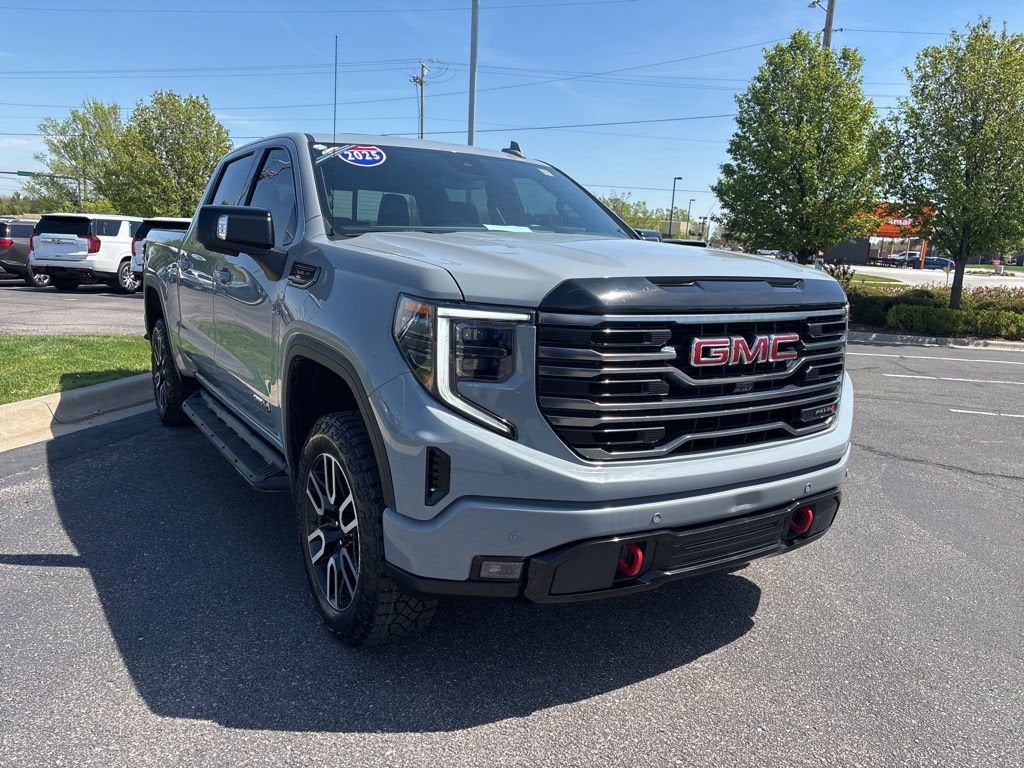 2025 GMC Sierra 1500 AT4