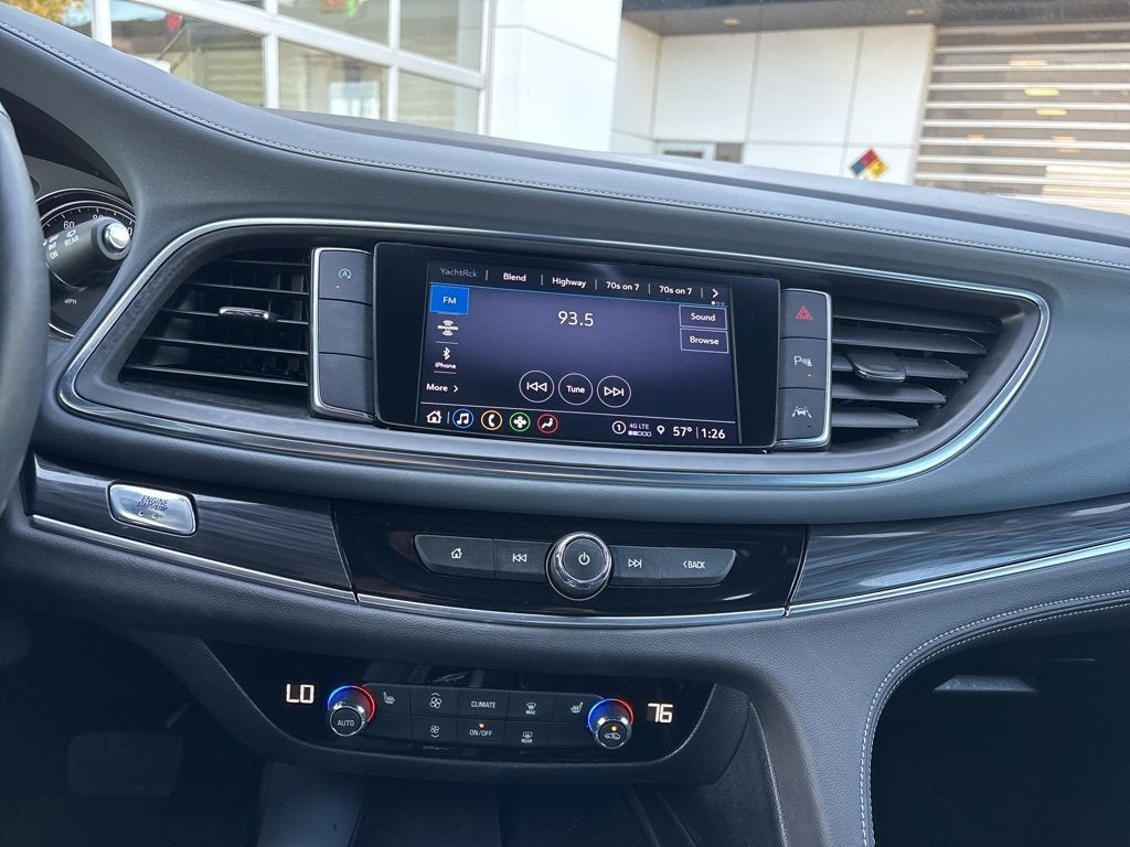 2024 Buick Enclave Essence