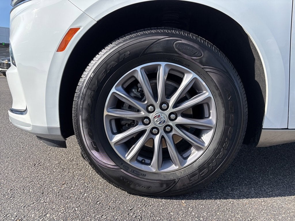 2024 Buick Enclave Essence