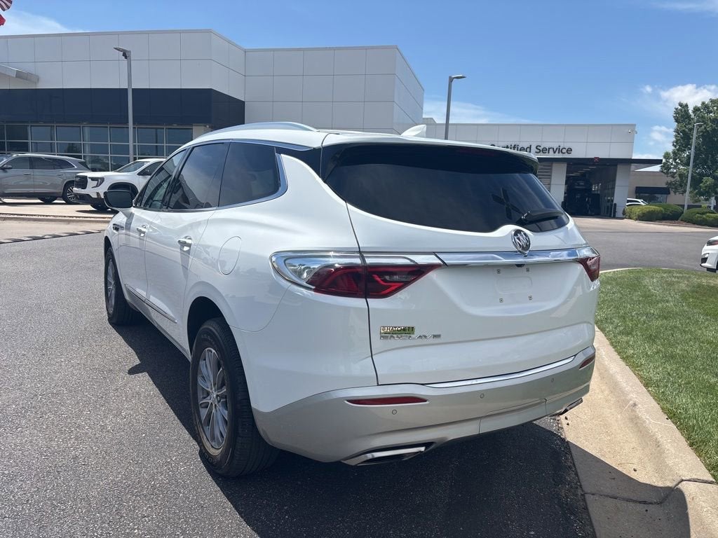 2023 Buick Enclave Essence