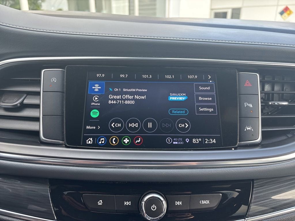 2023 Buick Enclave Essence