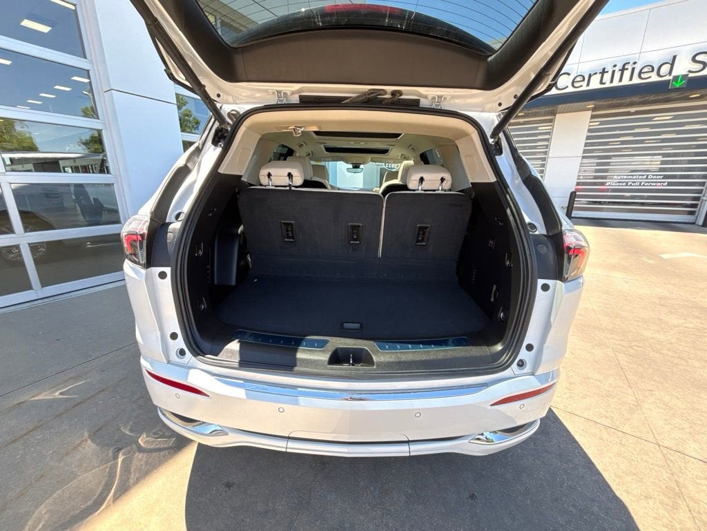2022 Buick Enclave Avenir