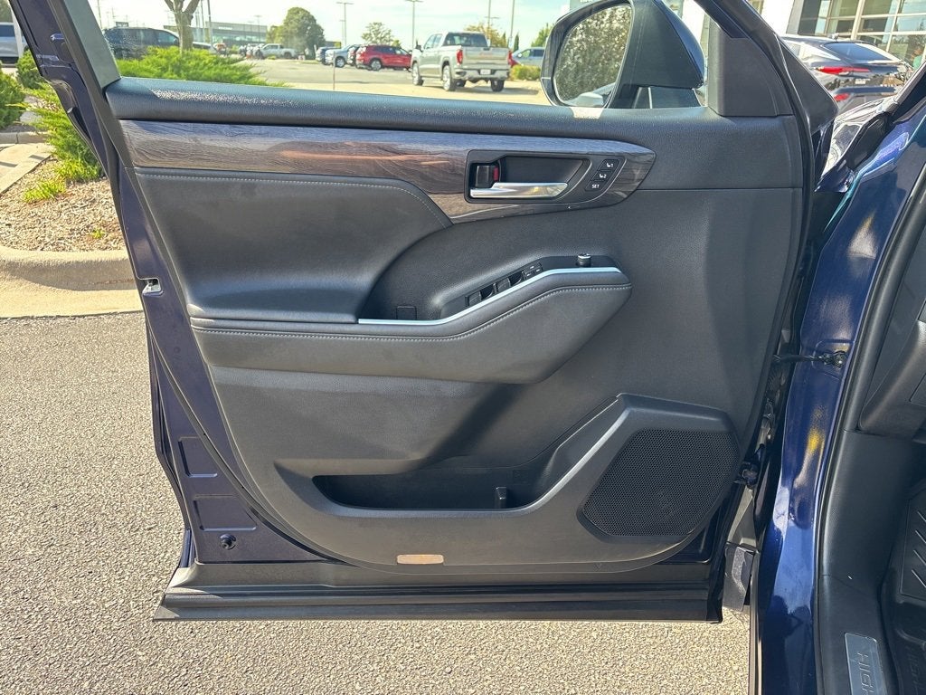 2021 Toyota Highlander Limited