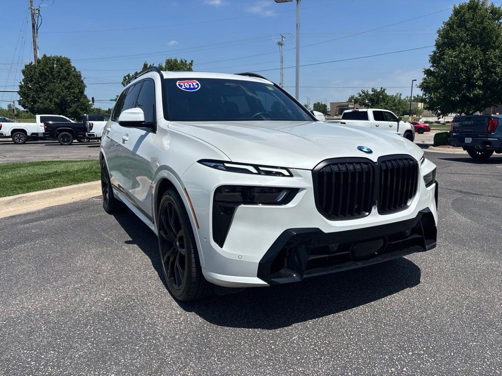 2025 BMW X7 xDrive40i