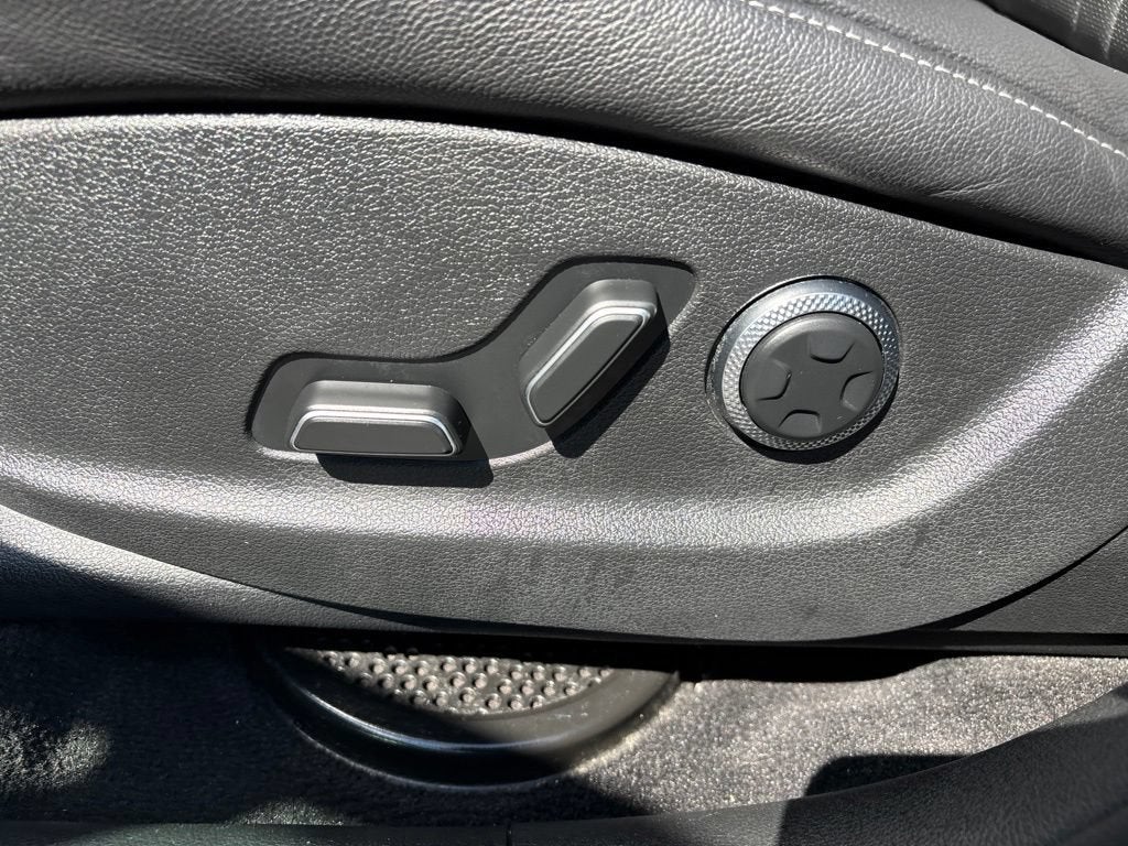 2025 Genesis GV80 2.5T Standard
