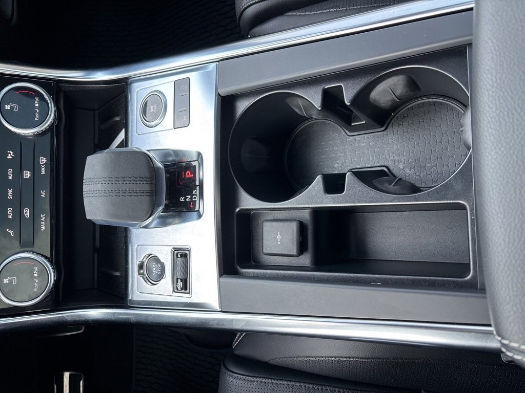 2024 Jaguar XF R-Dynamic SE