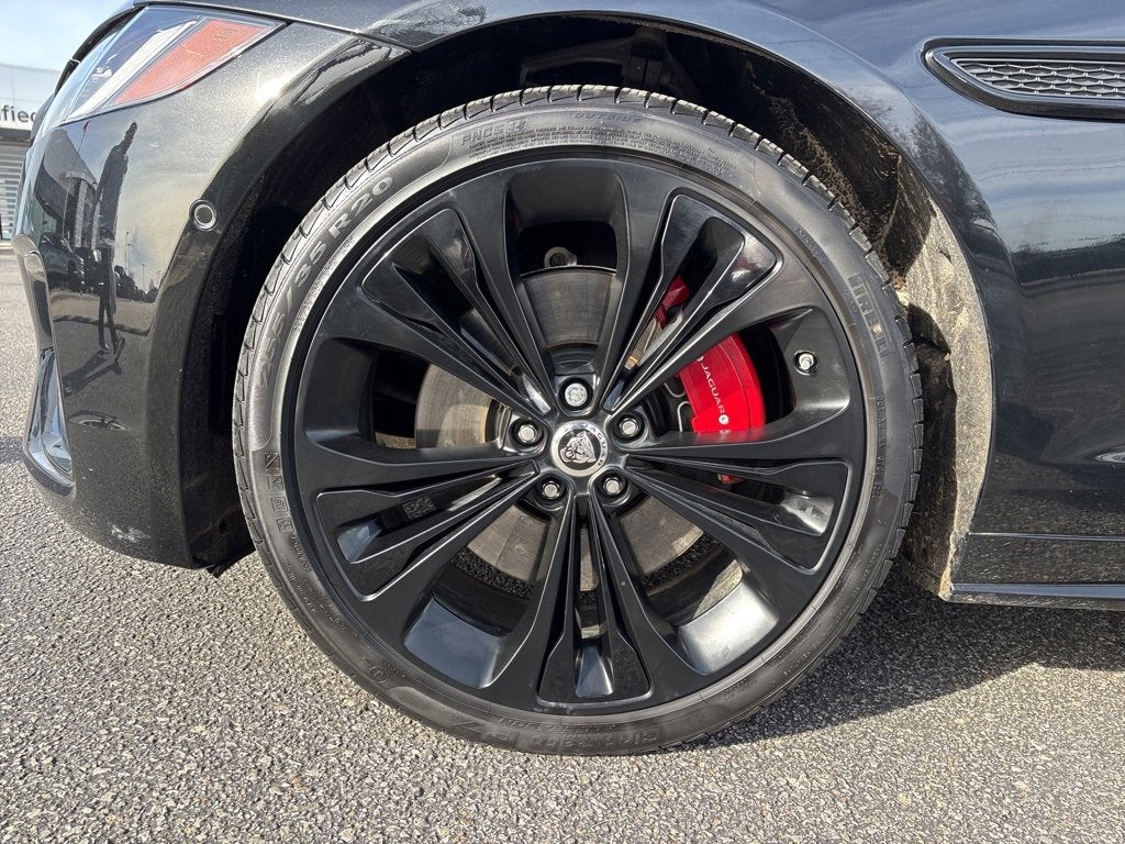 2024 Jaguar XF R-Dynamic SE