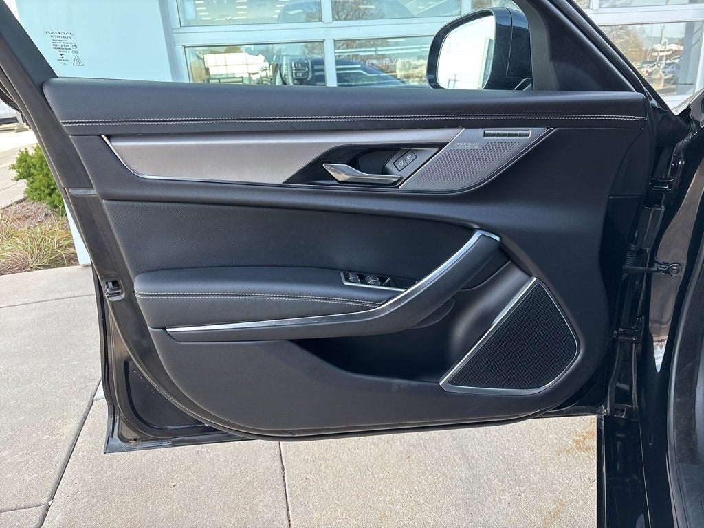 2024 Jaguar XF R-Dynamic SE