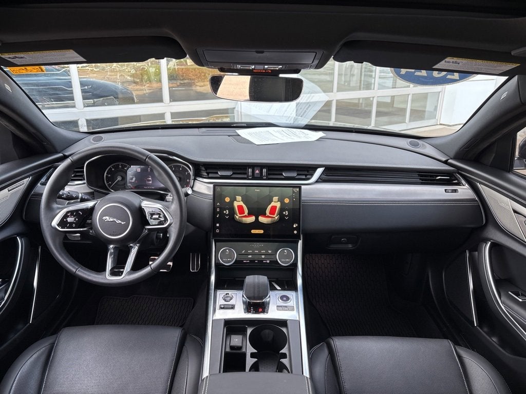 2024 Jaguar XF R-Dynamic SE